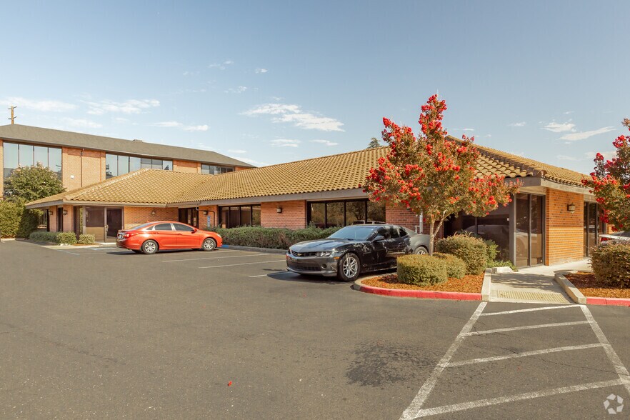 More Photos Of 2025 Hurley Way, Sacramento Unknown For Lease