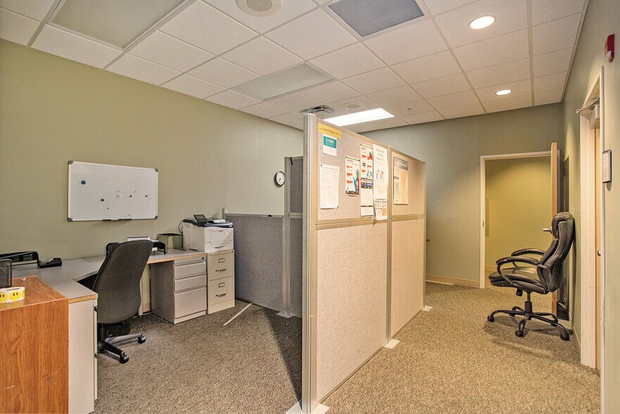 More Photos Of 3770 Capital Ave SW, Battle Creek Medical For Sale