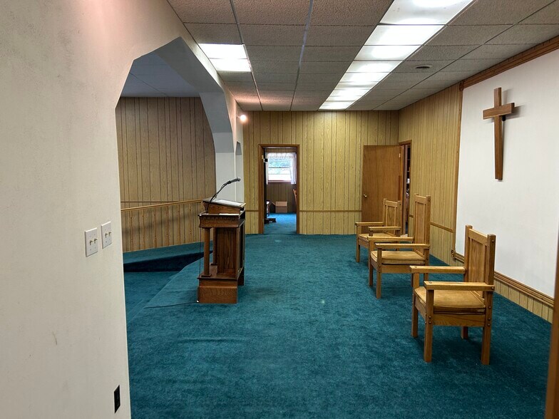 More Photos Of 500 Old Linville Rd, Marion Religious Facility For Sale