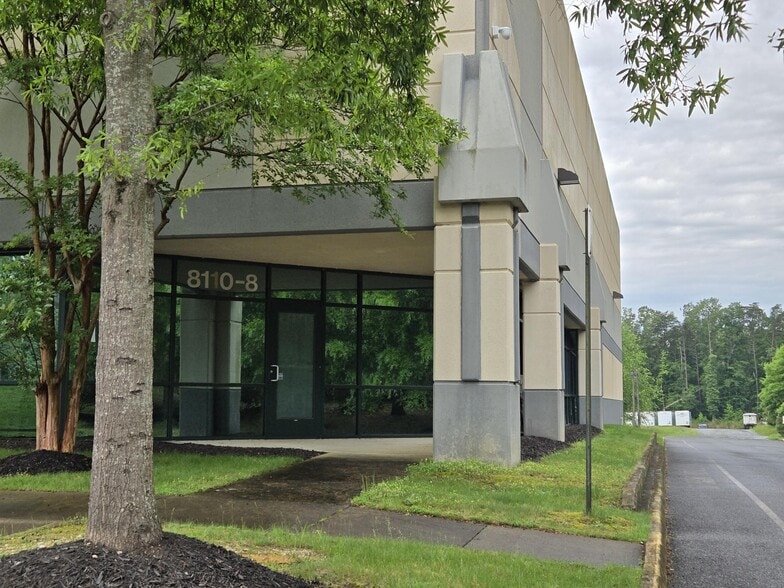 More Photos Of 8110 River Stone Dr, Fredericksburg Warehouse For Lease