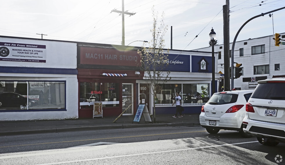More Photos Of 948-950 12th St, New Westminster Storefront For Lease