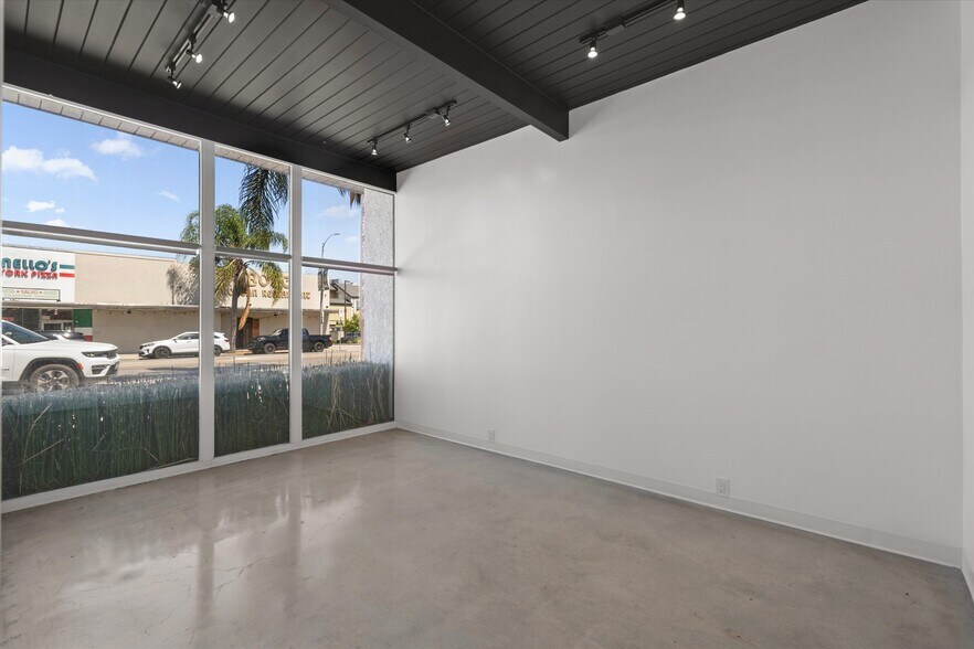 More Photos Of 805 S Gaffey St, San Pedro Loft Creative Space For Sale