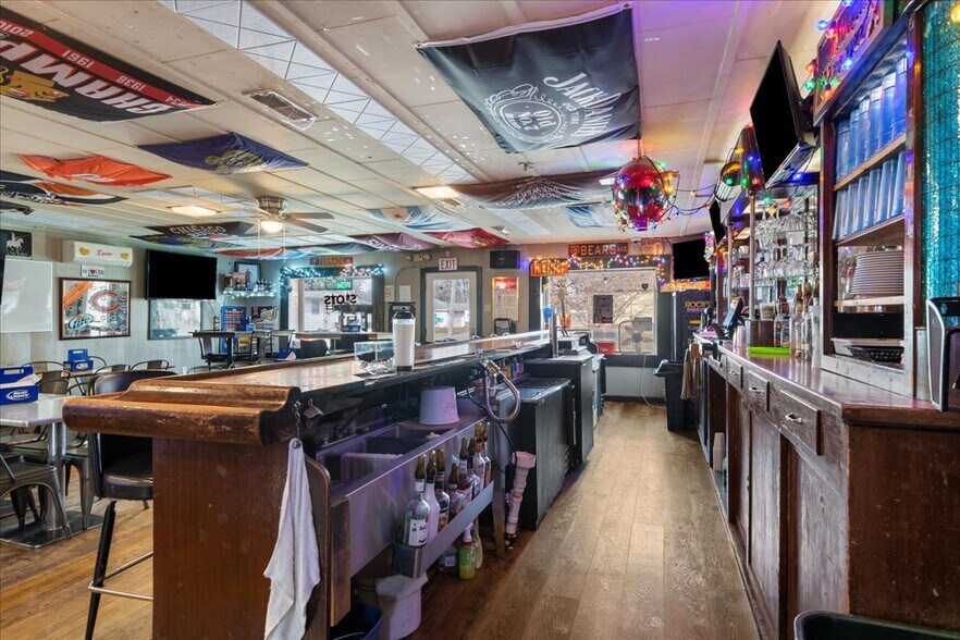 More Photos Of 104 Taylorville Rd, Taylorville Restaurant For Sale