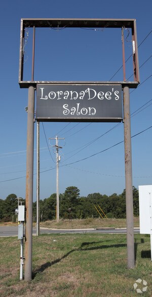 More Photos Of 1223 Hwy 35, Benton Freestanding For Lease