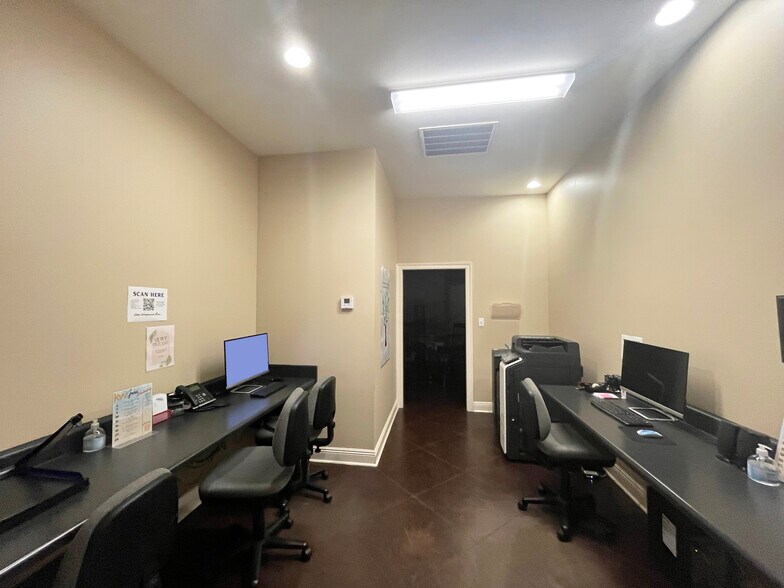 More Photos Of 1710 E Pass Rd, Gulfport Office For Sale
