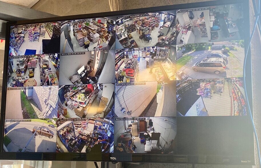 More Photos Of 1444 Dixie Hwy, Louisville Freestanding For Sale