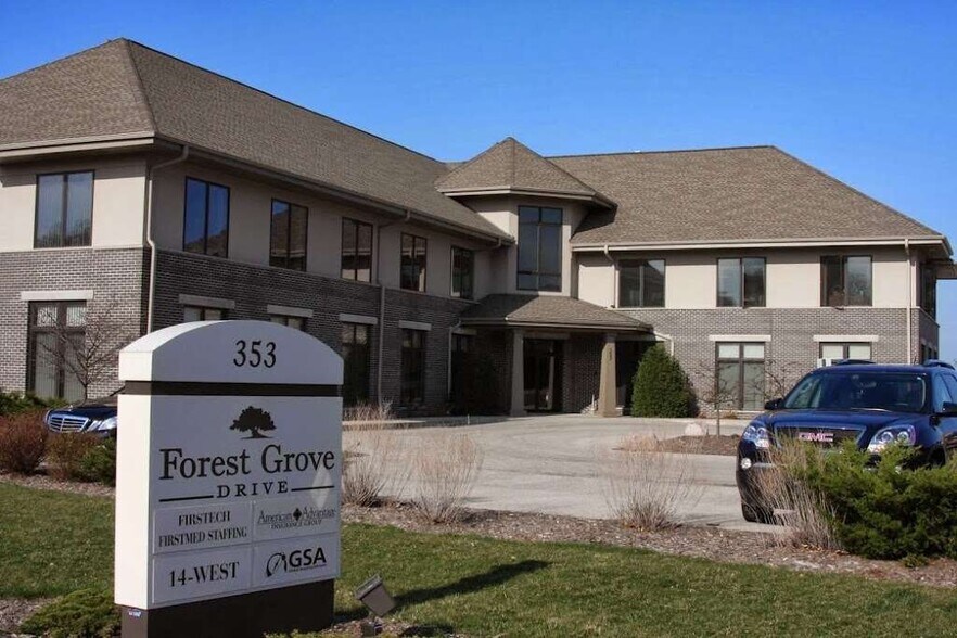 More Photos Of 353 Forest Grove Dr, Pewaukee Office For Sale