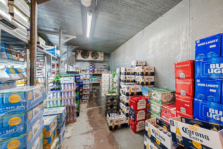 More Photos Of 859-863 Washington St, Boston Storefront For Sale