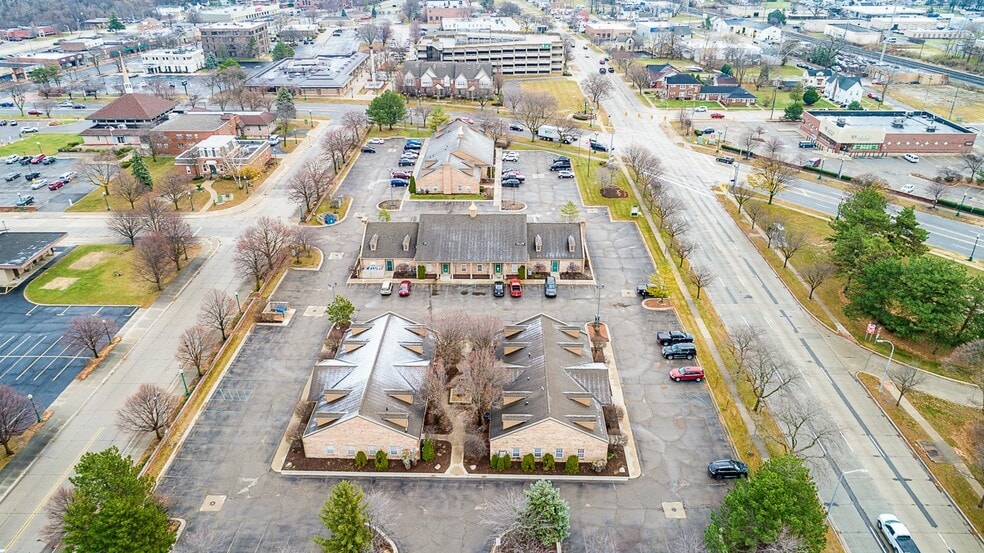 More Photos Of 35100-35120 E Michigan Ave, Wayne Unknown For Lease