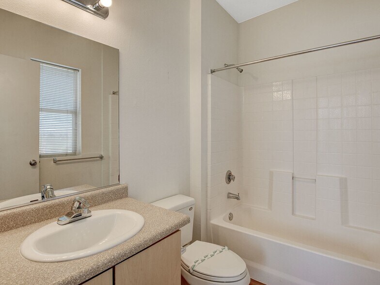 More Photos Of 801 Las Vegas Blvd S, Las Vegas Apartments For Lease