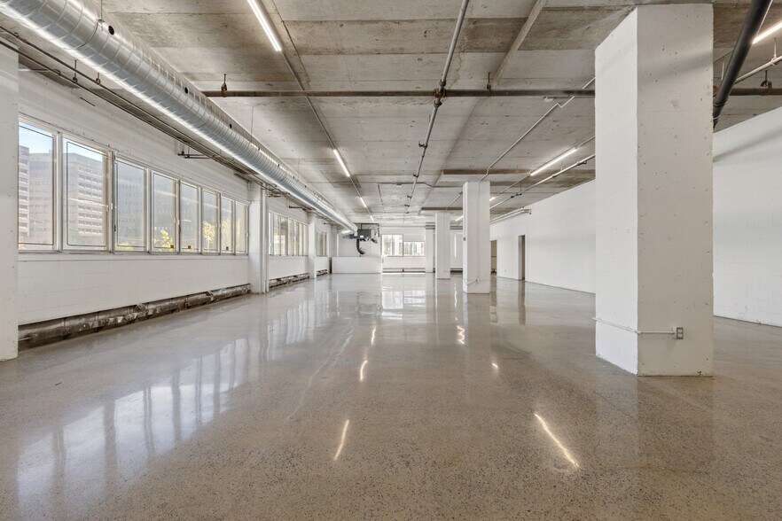 More Photos Of 9500 Rue Meilleur, Montréal Office For Lease