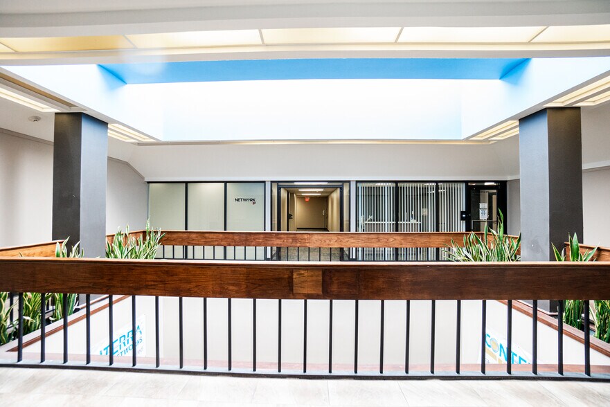 More Photos Of 119 W Tyler St, Longview Office For Lease