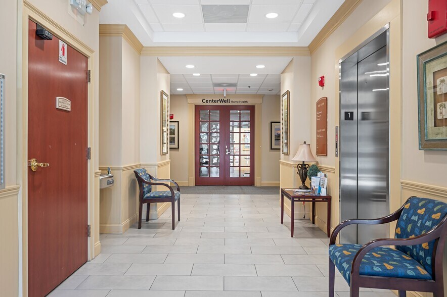 More Photos Of 2 Westbury Park Way, Bluffton Office For Sale