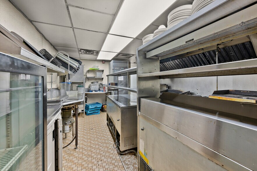 More Photos Of 21413 W 8 Mile Rd, Detroit Sports And Entertainment For Sale