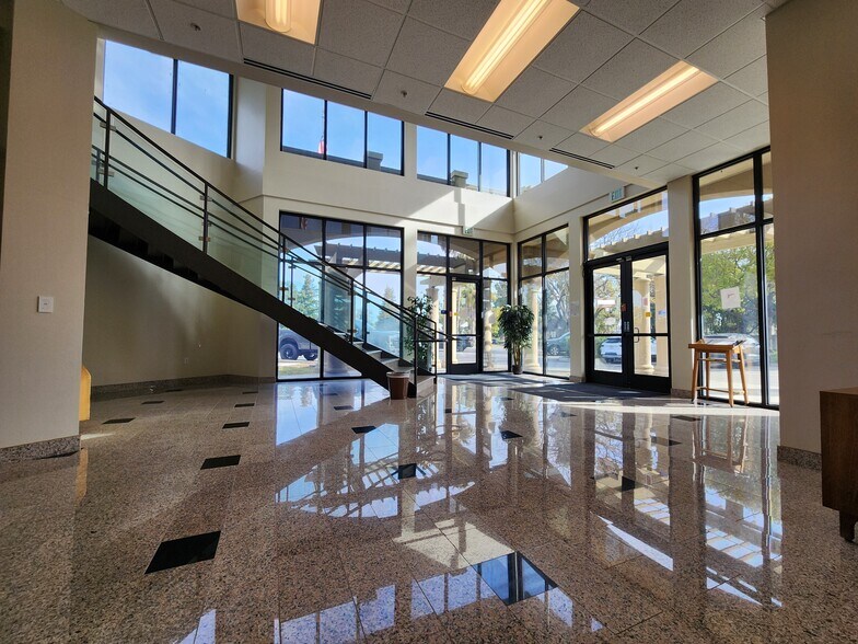 More Photos Of 991 Nut Tree Rd, Vacaville Medical For Sale