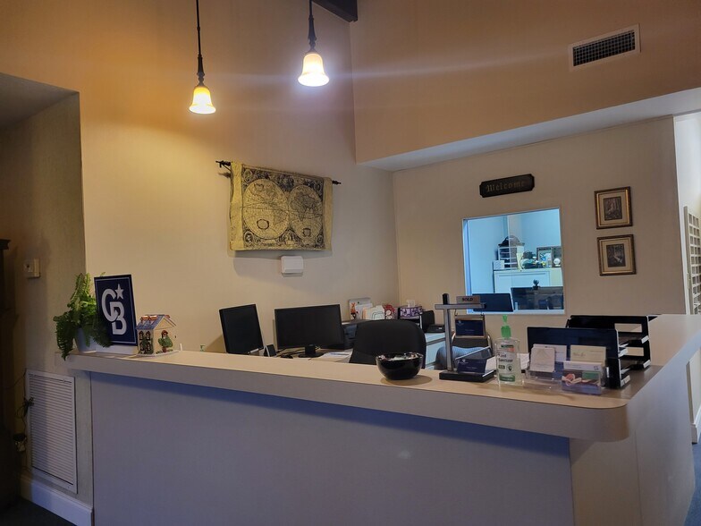 More Photos Of 8200 Seminole Blvd, Seminole Medical For Lease