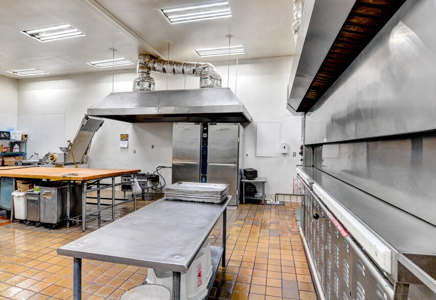 More Photos Of 703 S Main St, Burbank Food Processing For Sale