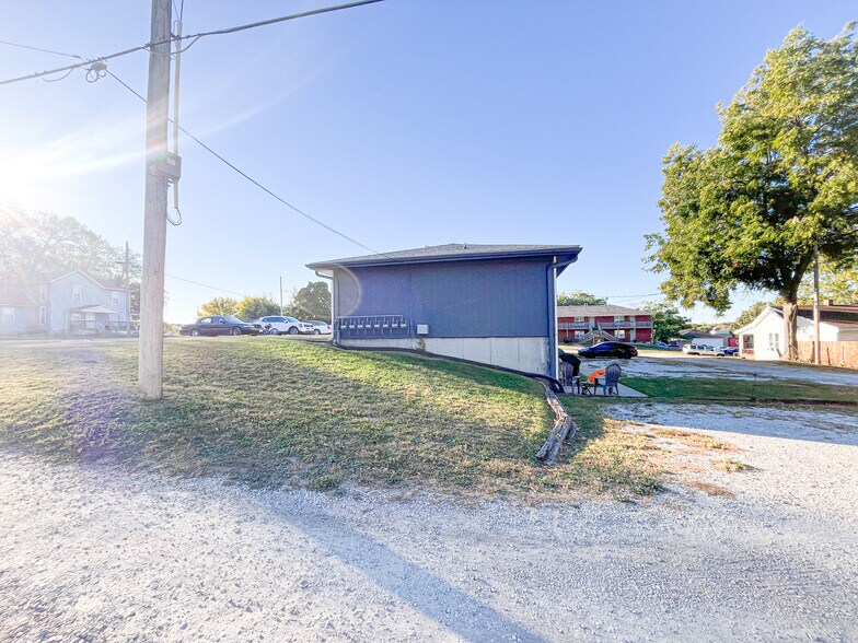 More Photos Of 408 S Mulberry St, Warrensburg Apartments For Sale