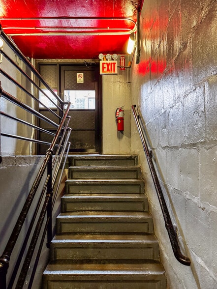 More Photos Of 350 Manhattan Ave, Brooklyn Apartments For Sale