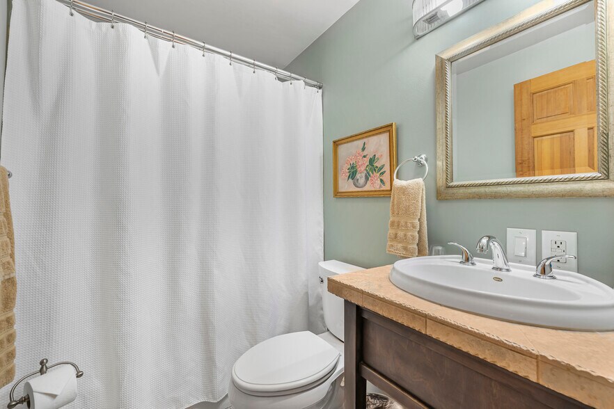 More Photos Of 13 Gott Ln, Salmon Hospitality For Sale