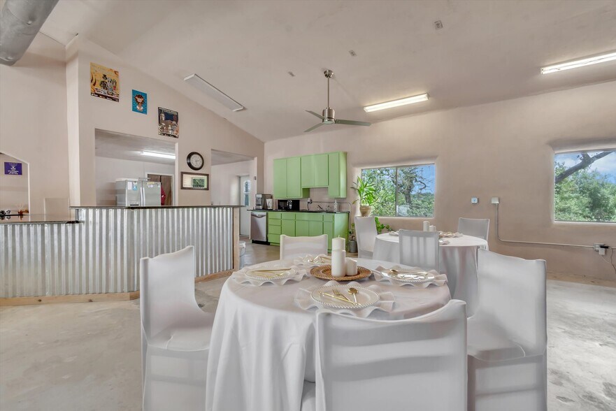 More Photos Of 4002 E Highway 290, Dripping Springs Freestanding For Sale