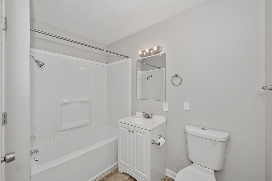 More Photos Of 2244 Salvador St, Cincinnati Multifamily For Sale