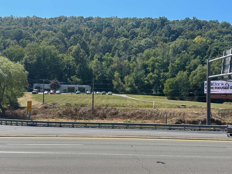 More Photos Of 799 Northern Blvd, South Abington Medical For Sale