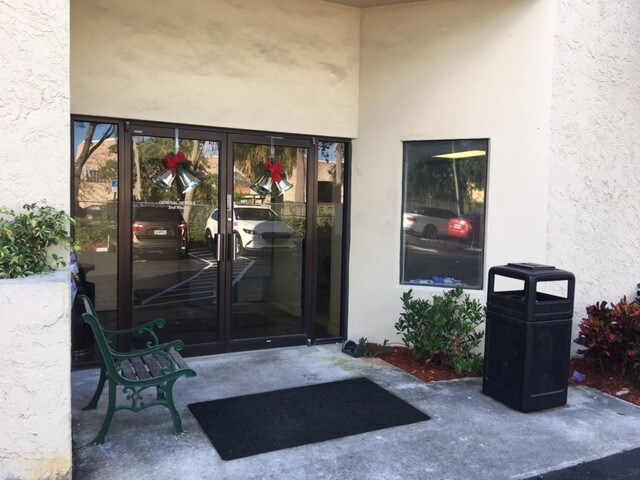 More Photos Of 2241 NW 22nd St, Pompano Beach Warehouse For Lease