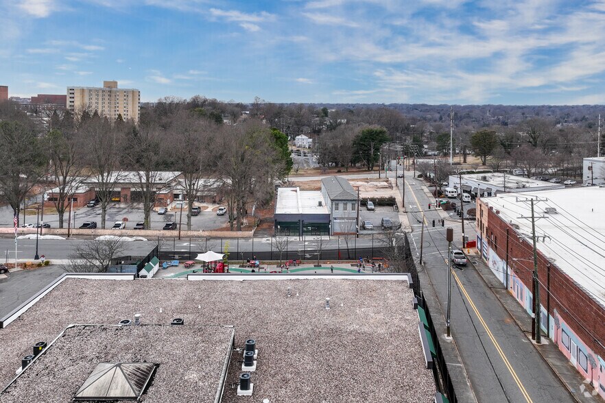 More Photos Of 640-642 N Cherry St, Winston-Salem Storefront Retail Office For Lease