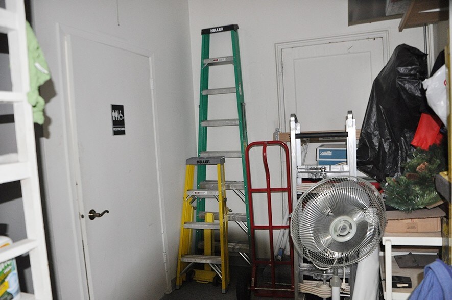 More Photos Of 214-216 E Main Ave, Bismarck Storefront Retail Office For Lease