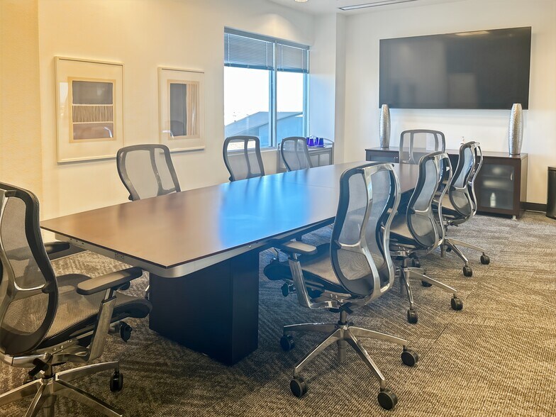 Primary Photo Of 170 S Green Valley Pky, Henderson Coworking Space