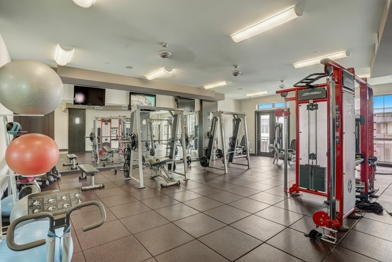 More Photos Of 2800 Kirby Dr, Houston Apartments For Lease