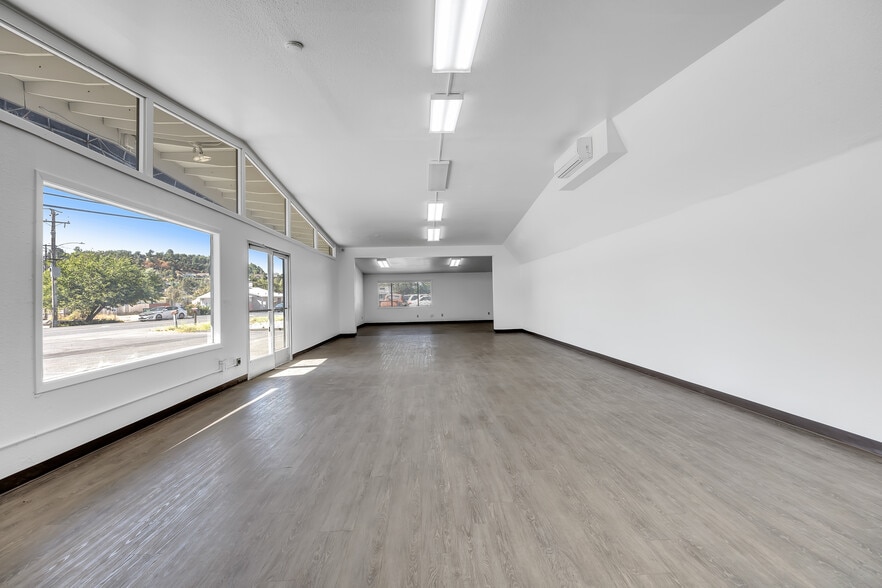 More Photos Of 20736 Longeway Rd, Sonora General Retail For Lease