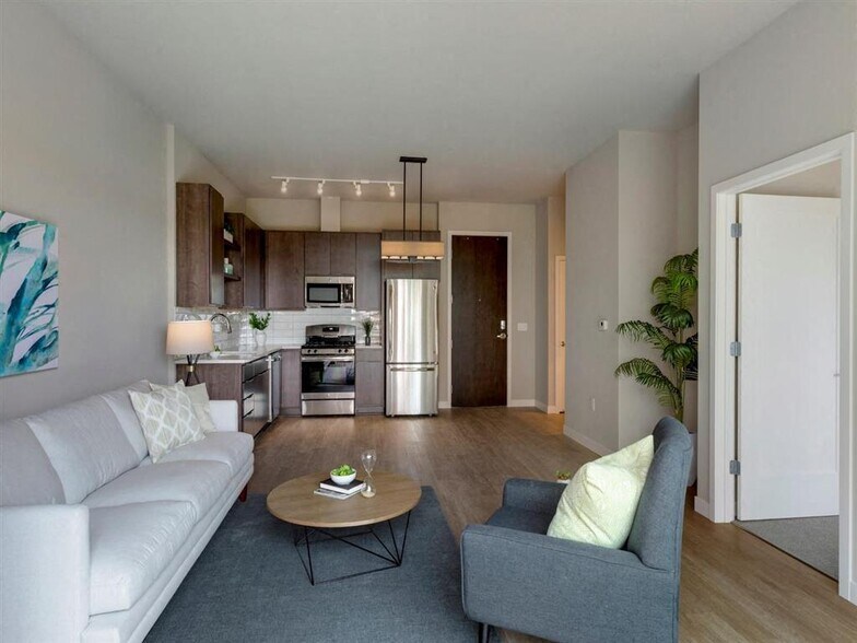 More Photos Of 10 2nd St SE, Minneapolis Apartments For Lease