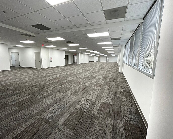 More Photos Of 4406 W Linebaugh Ave, Tampa Office For Lease