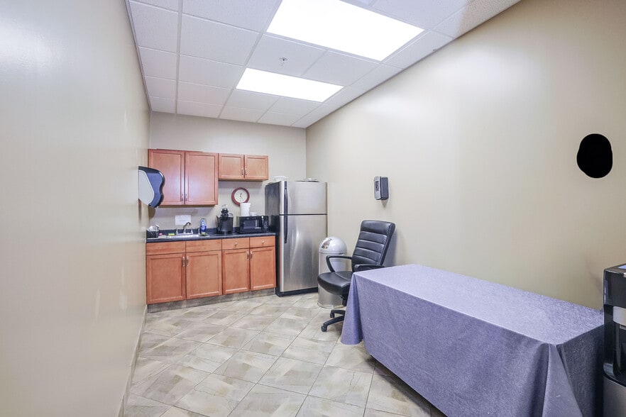 More Photos Of 36 Cottage St, Poughkeepsie Warehouse For Sale