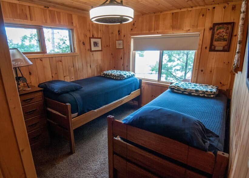 More Photos Of 8450 Vermilion Dr, Cook Hotel For Sale