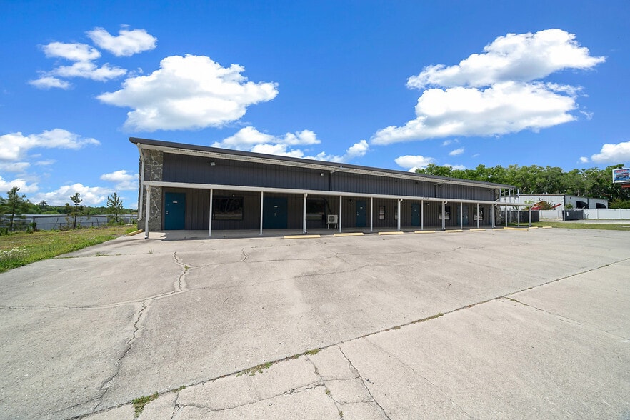 More Photos Of 9732 SE US Highway 441, Belleview Warehouse For Lease