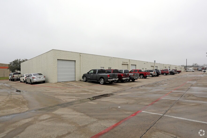 More Photos Of 410-420 Lillard Rd, Arlington Flex For Lease