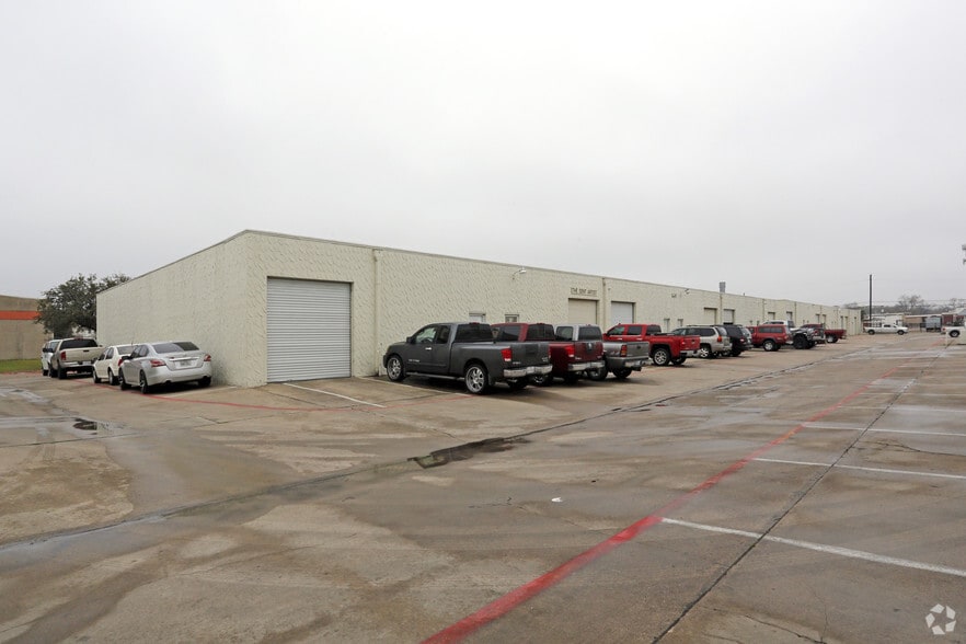 More Photos Of 410-420 Lillard Rd, Arlington Flex For Lease