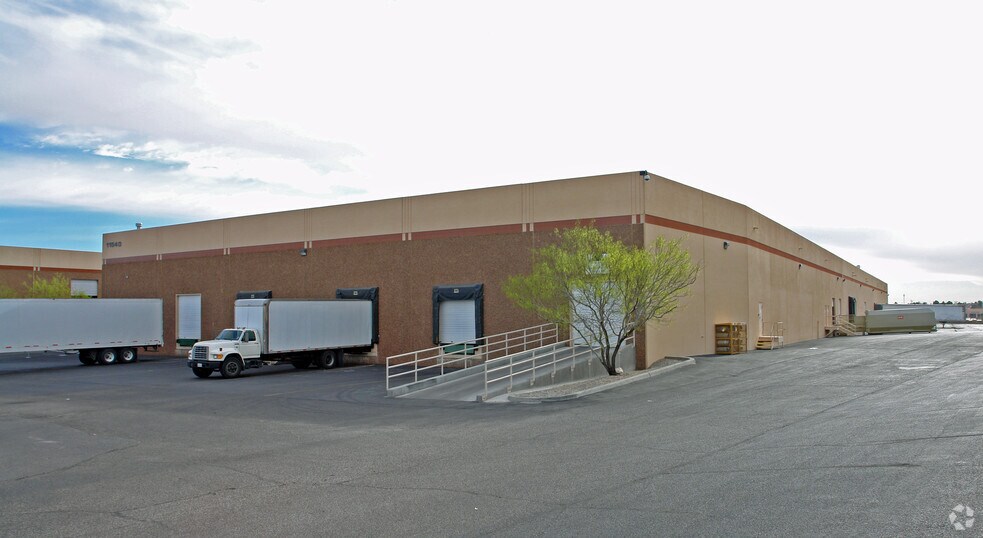 More Photos Of 11540 Pellicano Dr, El Paso Manufacturing For Lease