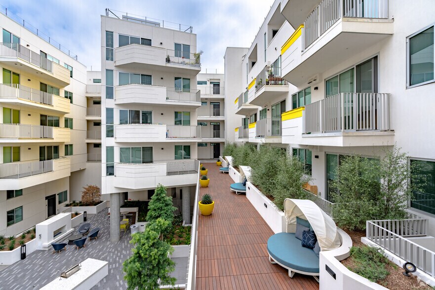 More Photos Of 2929 Pennsylvania Ave, Santa Monica Apartments For Lease