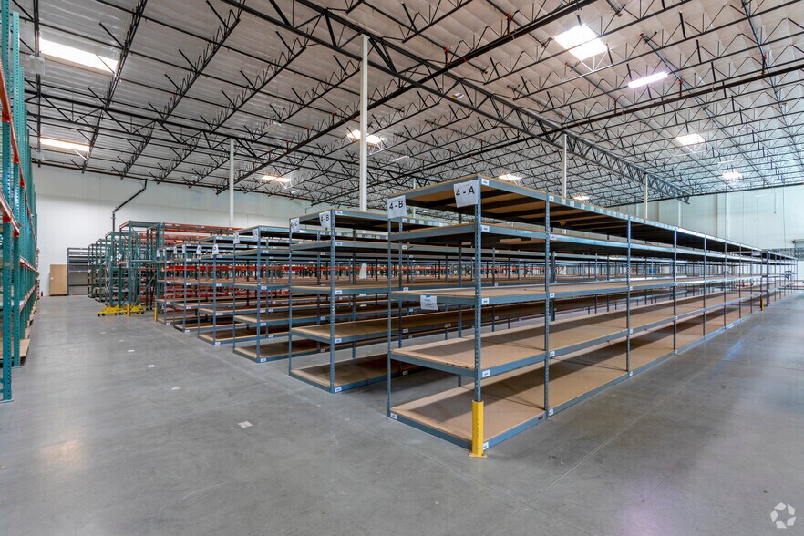 More Photos Of 1401 W Fairway Dr, Santa Maria Warehouse For Sale