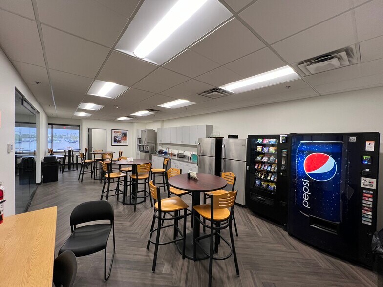 More Photos Of 1395 N Hayden Rd, Scottsdale Office For Lease