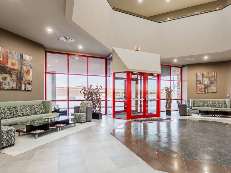 More Photos Of 5001 W Loop 289, Lubbock Office For Lease