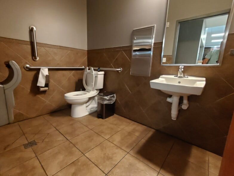 More Photos Of 4257 W Main St, Westminster Storefront Retail Office For Lease