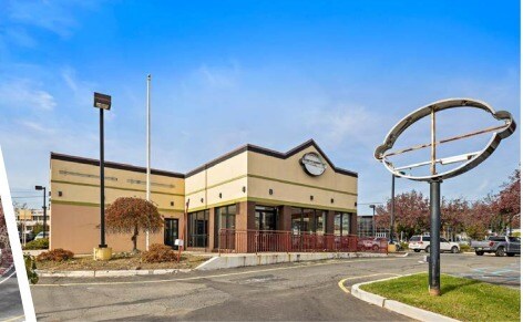 More Photos Of 743 S State Route 17, Paramus Freestanding For Lease