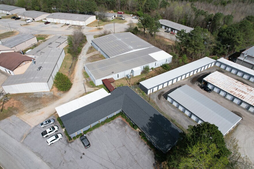 More Photos Of 97 Industrial Park Rd, Roebuck Office For Lease