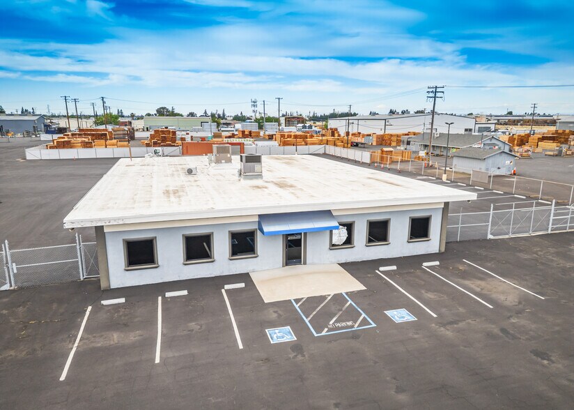 More Photos Of 8180 Industrial Pky, Sacramento Industrial For Lease