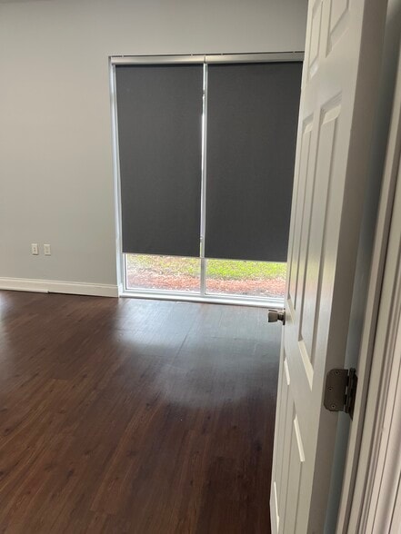 More Photos Of 8803 Futures Dr, Orlando Storefront Retail Office For Sale